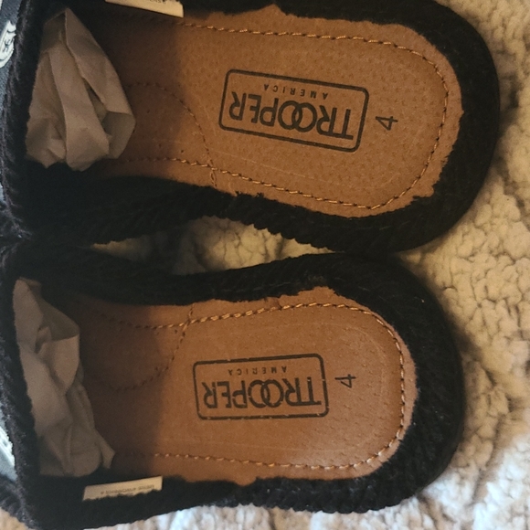 Trooper Slides - Picture 4 of 6